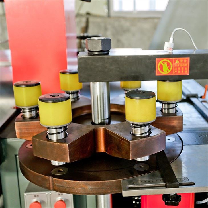 Hydraulic 3 in 1 Busbar Processing Machine For Copper